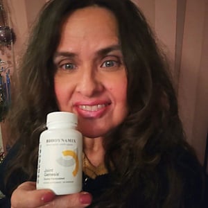 Linda M. – Denver, USA-Joint genesis buyer